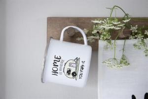 Mugg Husvagn "Home is" (emaljmugg)